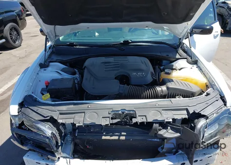 2020 Chrysler 300 Touring из США, поврежденный, VIN 2C3CCAAG2LH120327